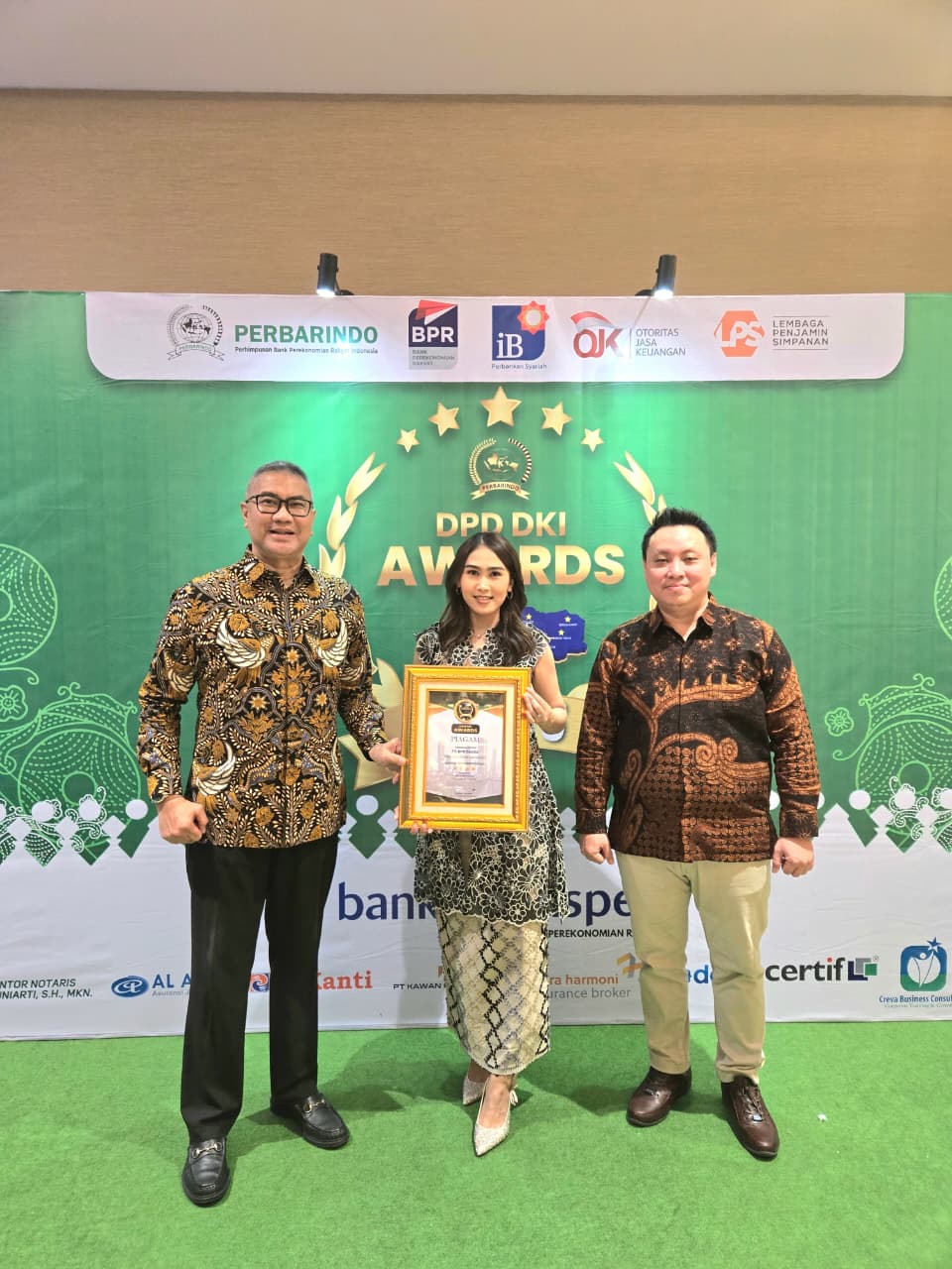 Bank Dassa Raih Predikat Bintang Empat Dari Penghargaan BPR Awards 2026